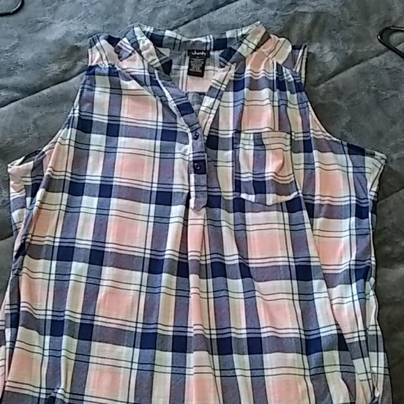 Multi Color Top - Picture 2 of 3